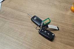 Punainen Volkswagen GOLF 2012 kuva 16.