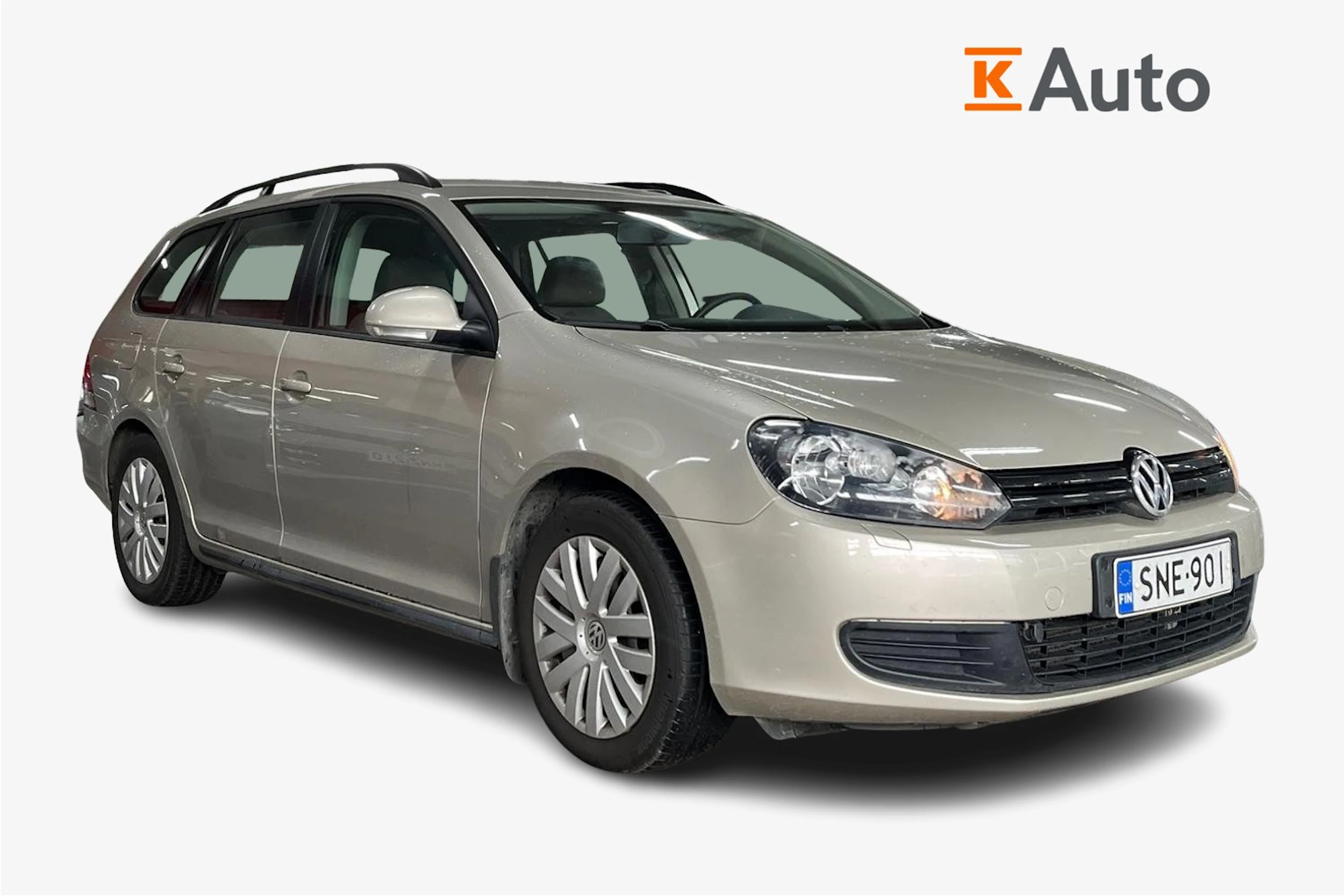 beige Volkswagen GOLF 2012 kuva 1.