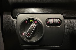 musta Volkswagen Golf 2012 kuva 16.