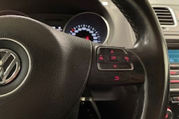 musta Volkswagen Golf 2012 kuva 18.