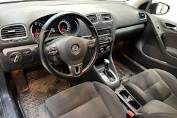 musta Volkswagen Golf 2012 kuva 7.