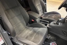 musta Volkswagen Golf 2012 kuva 16.