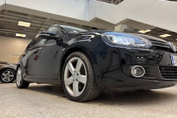 musta Volkswagen Golf 2012 kuva 20.