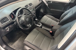 harmaa Volkswagen Golf 2012 kuva 3.