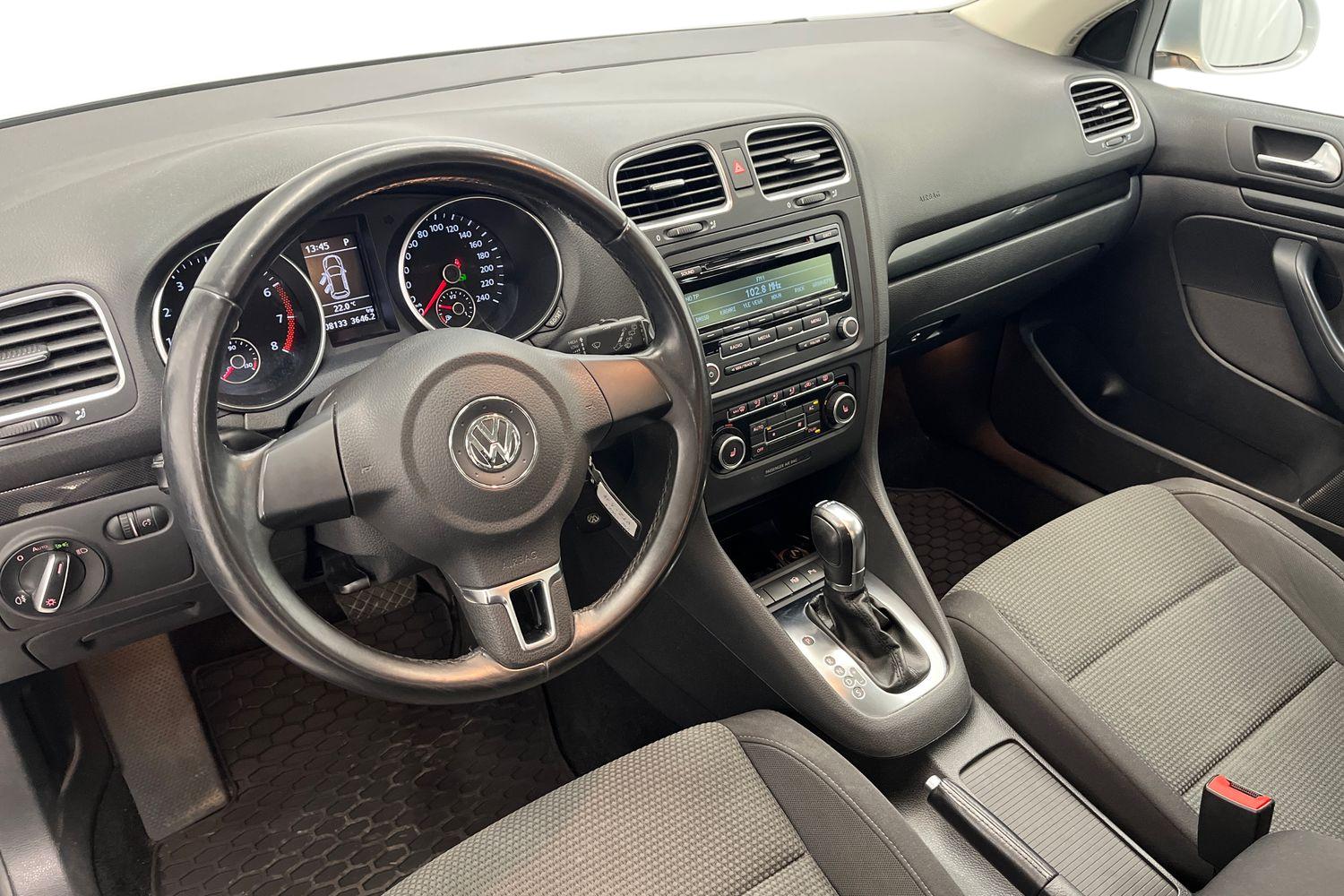 Volkswagen Golf 2012, kuva 6/17