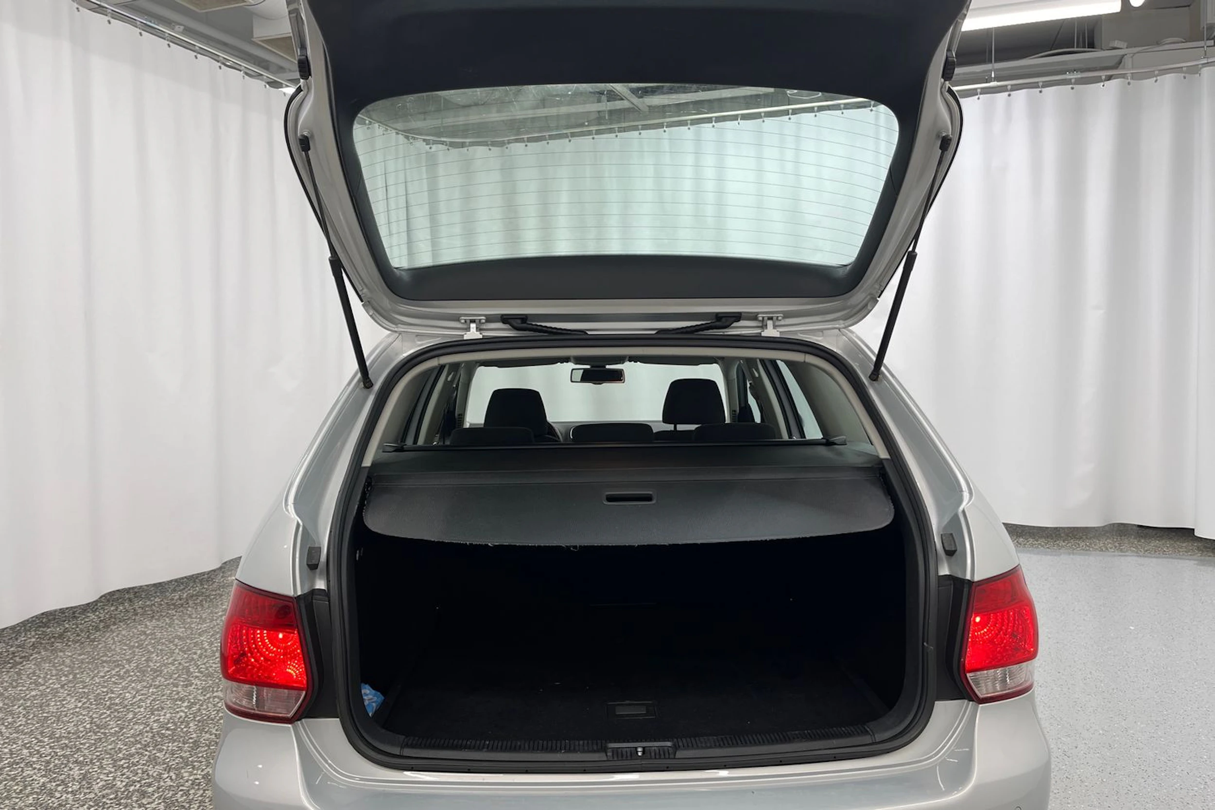 hopea Volkswagen Golf 2012 kuva 11.