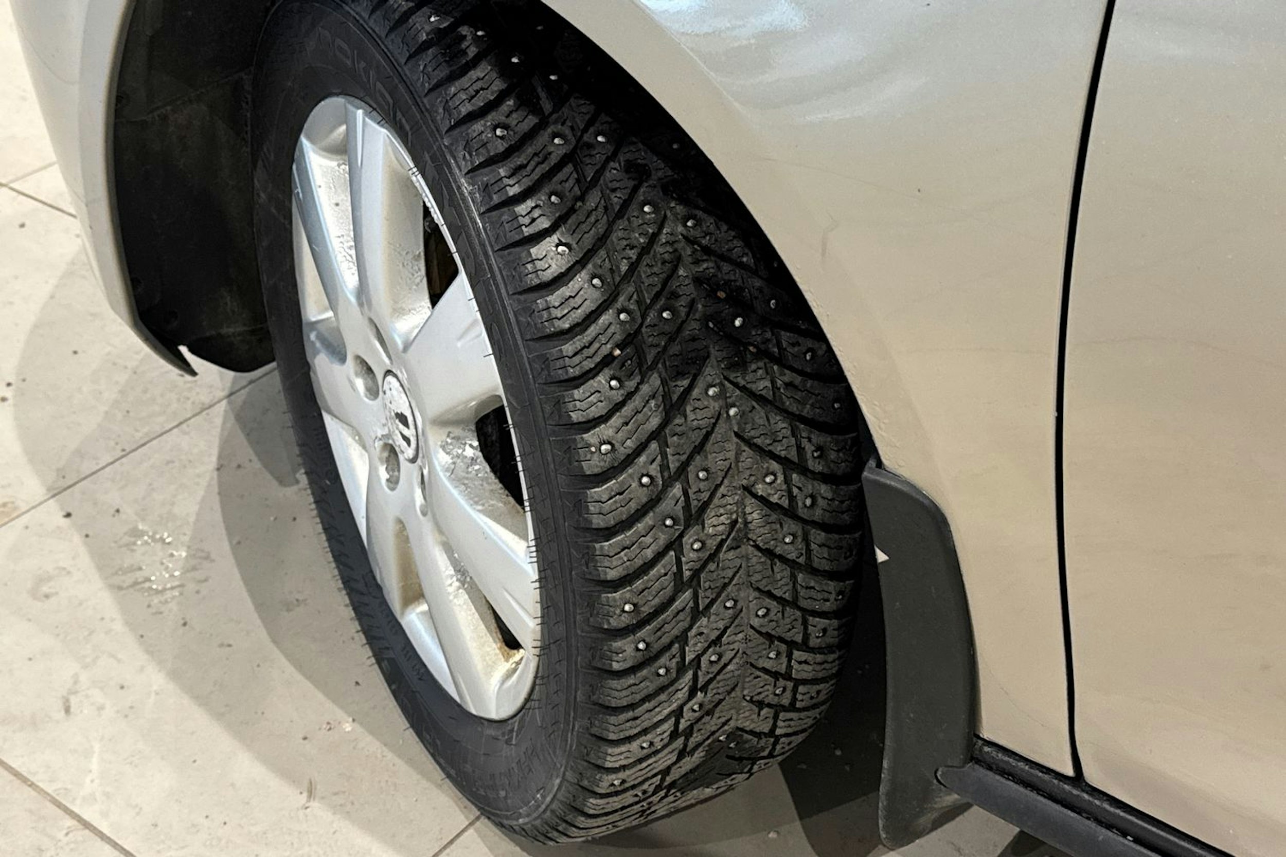 hopea Volkswagen Golf 2012 kuva 13.