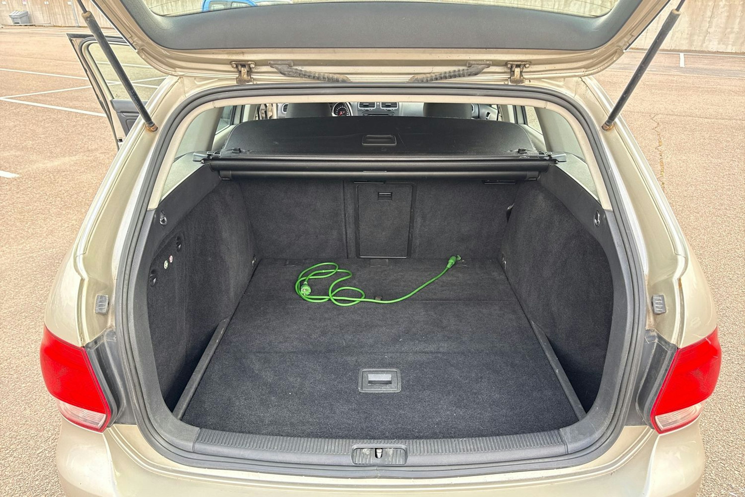 hopea Volkswagen Golf 2012 kuva 18.