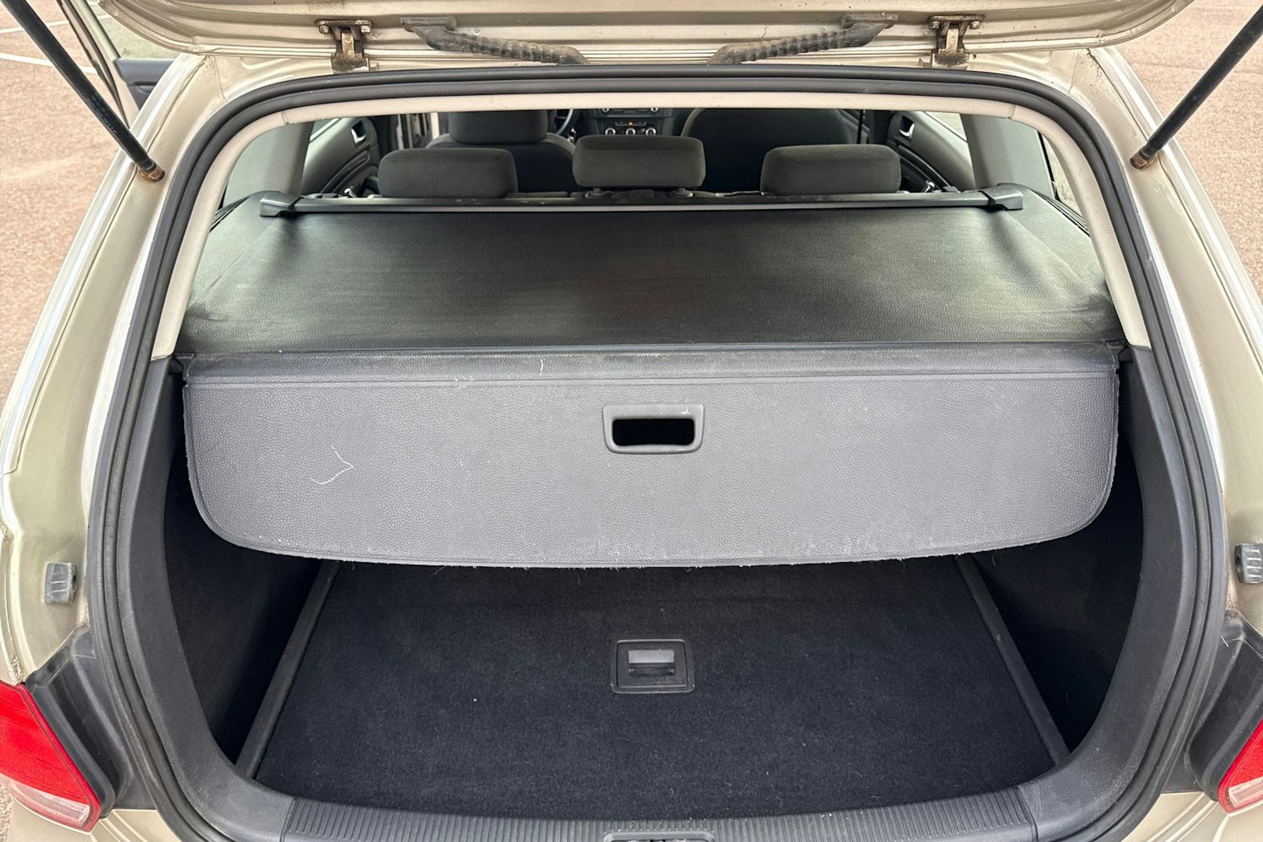 hopea Volkswagen Golf 2012 kuva 19.