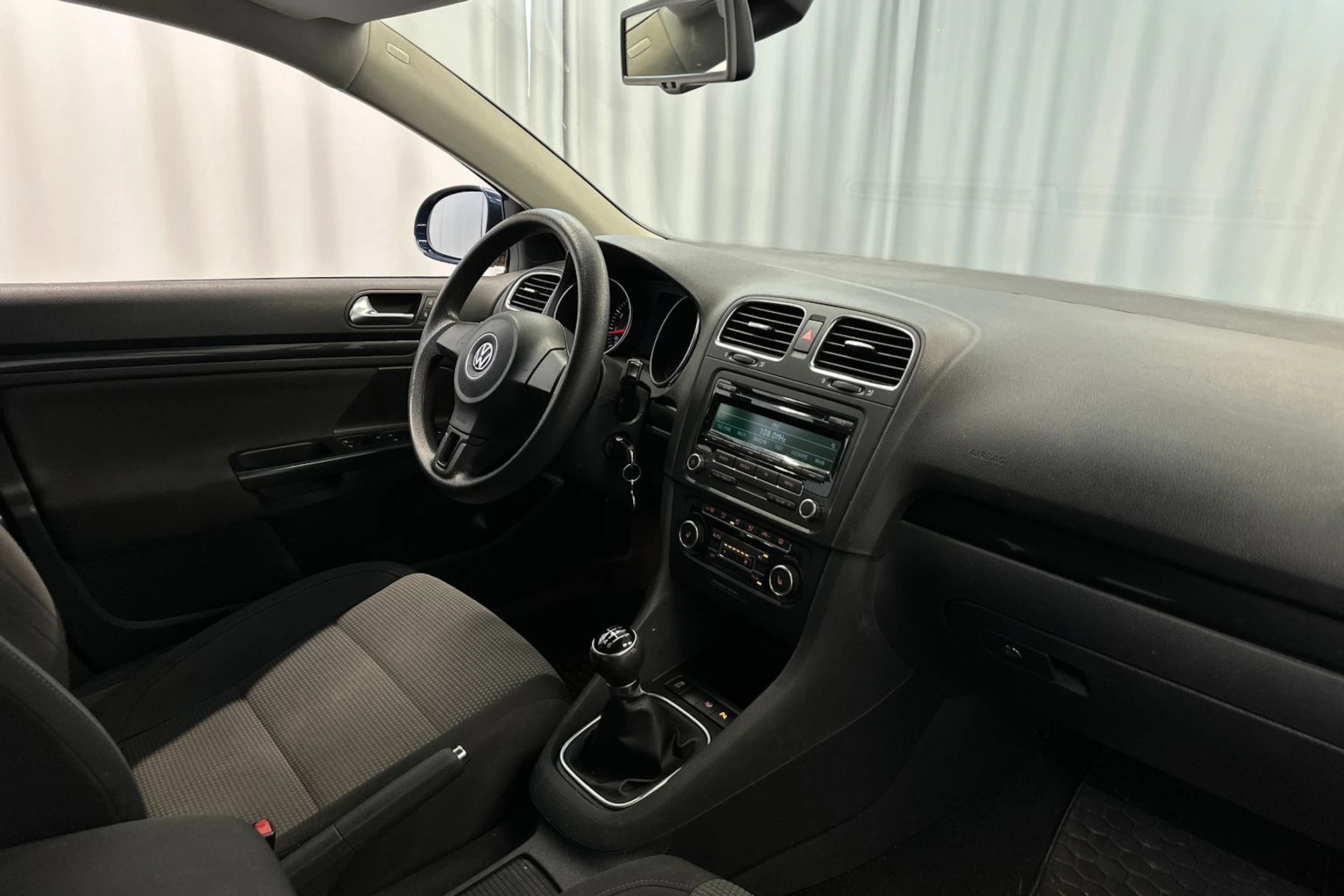Sininen Volkswagen GOLF 2012 kuva 15.
