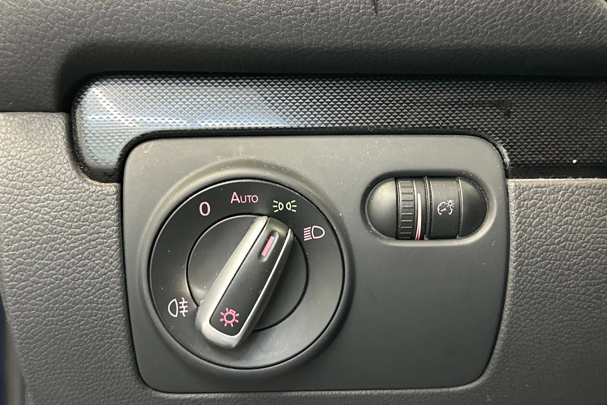 Sininen Volkswagen GOLF 2012 kuva 17.