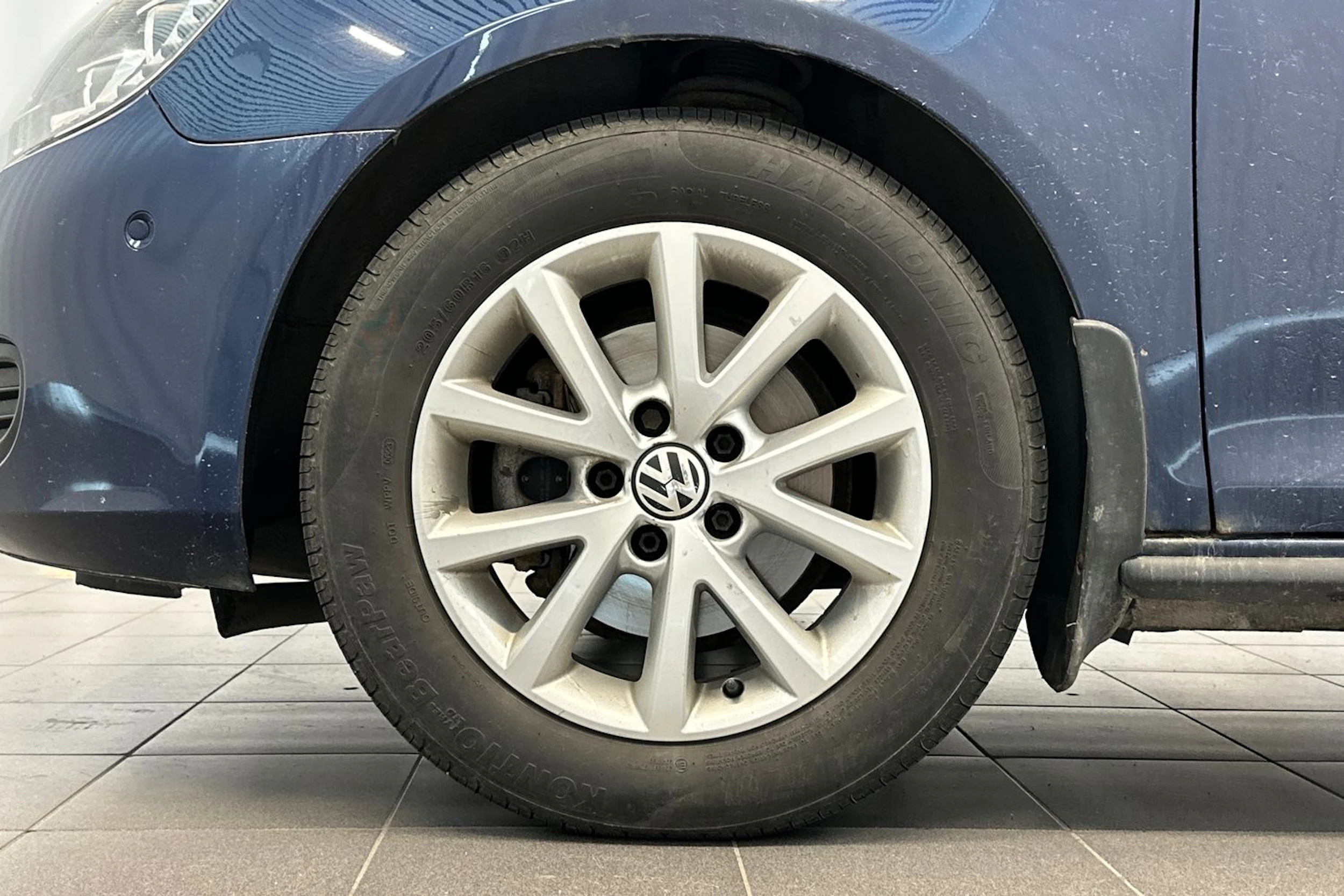 Sininen Volkswagen GOLF 2012 kuva 31.