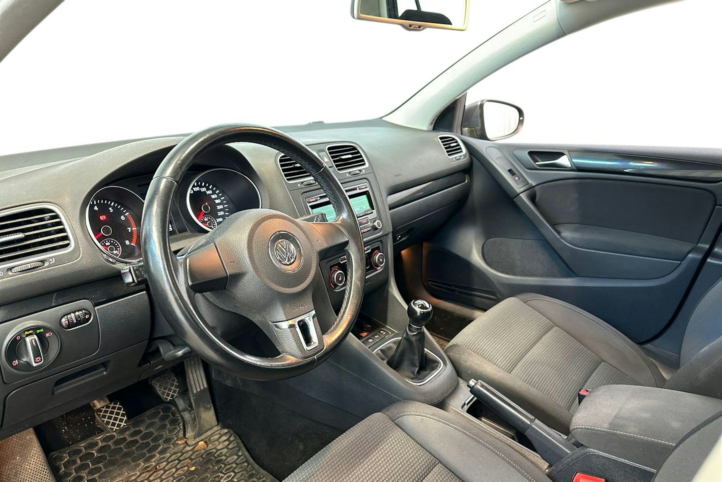 harmaa Volkswagen Golf 2012 kuva 3.