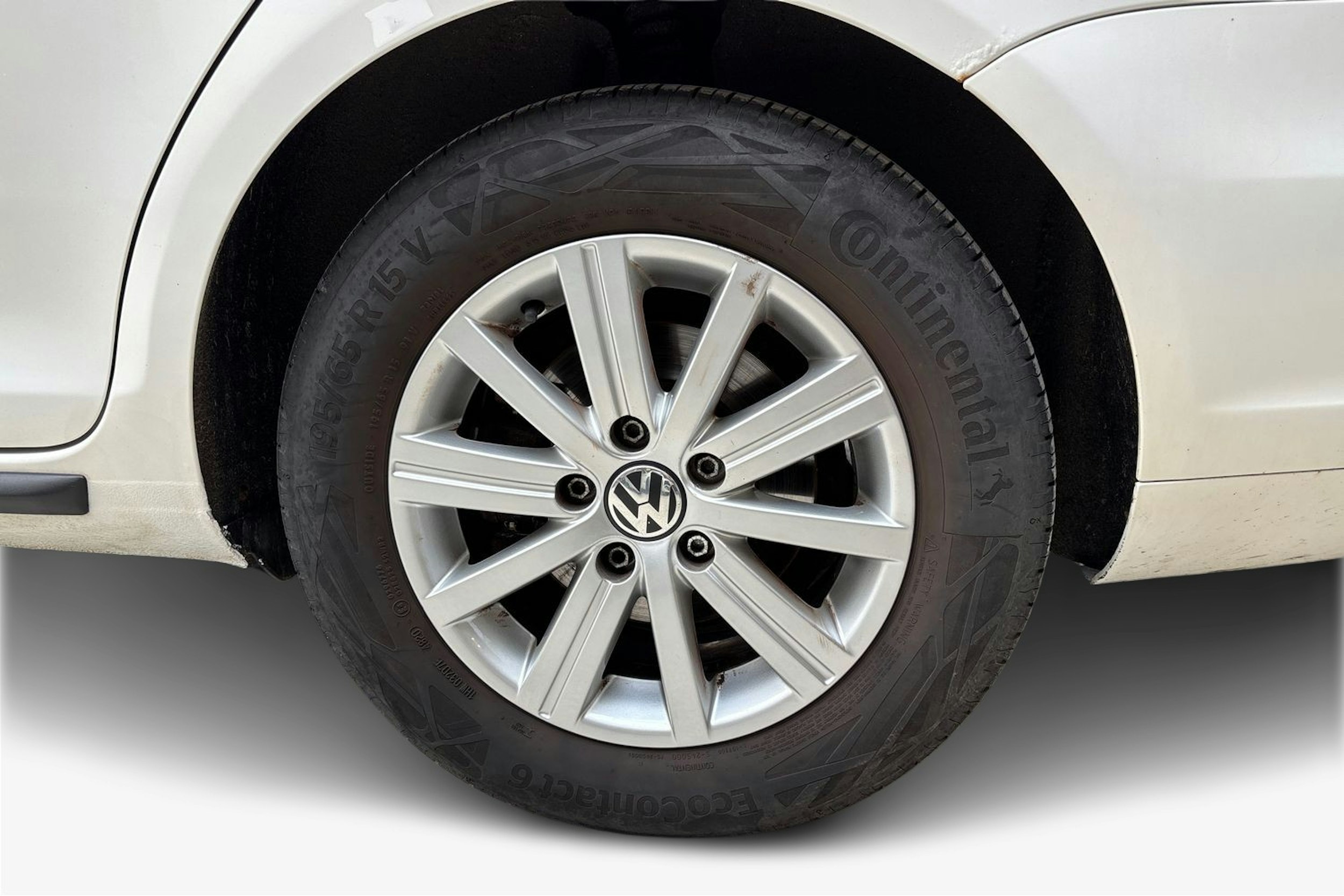 valkoinen Volkswagen Golf 2012 kuva 11.