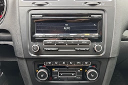 valkoinen Volkswagen Golf 2012 kuva 17.
