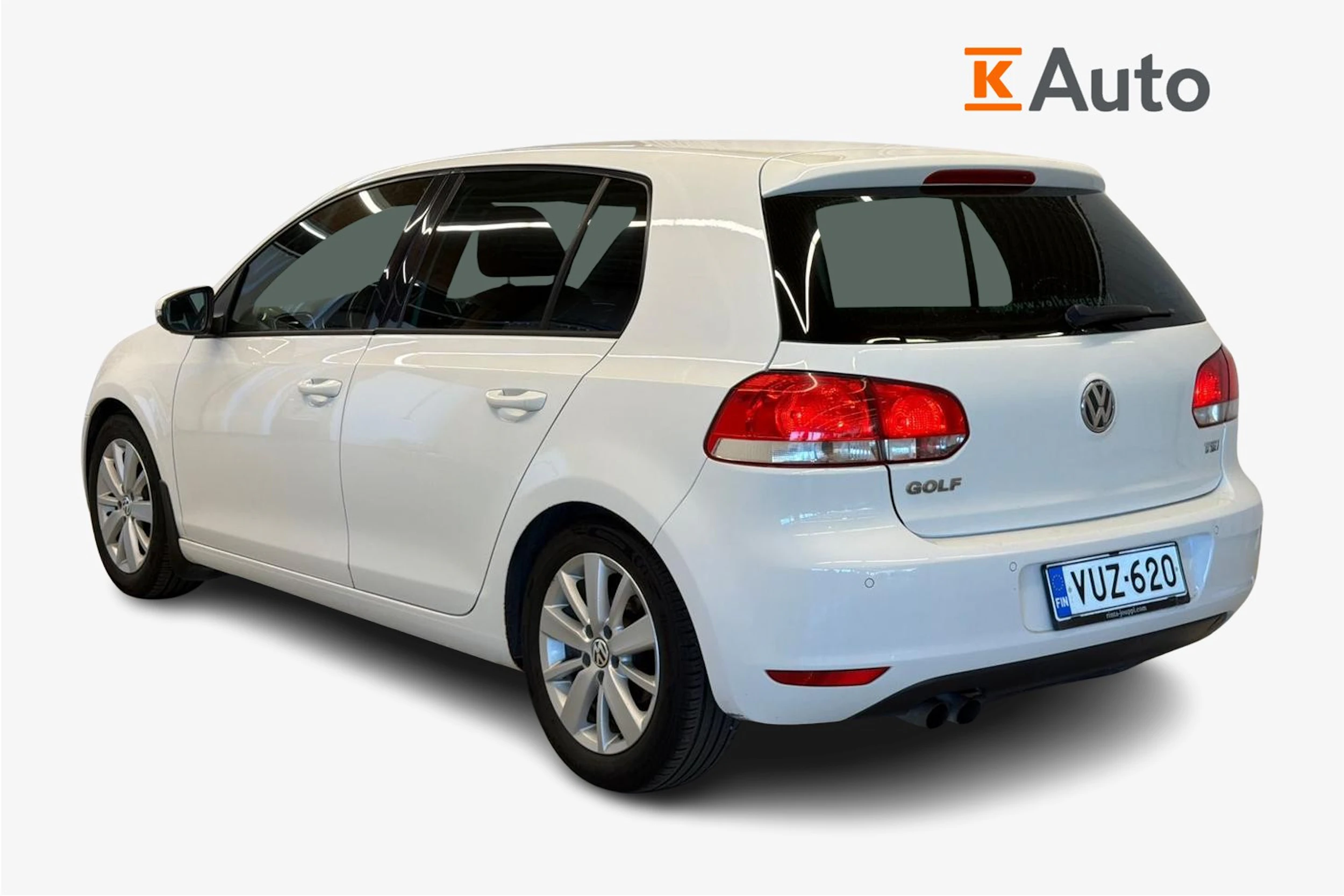 valkoinen Volkswagen Golf 2012 kuva 2.