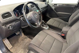 valkoinen Volkswagen Golf 2012 kuva 3.