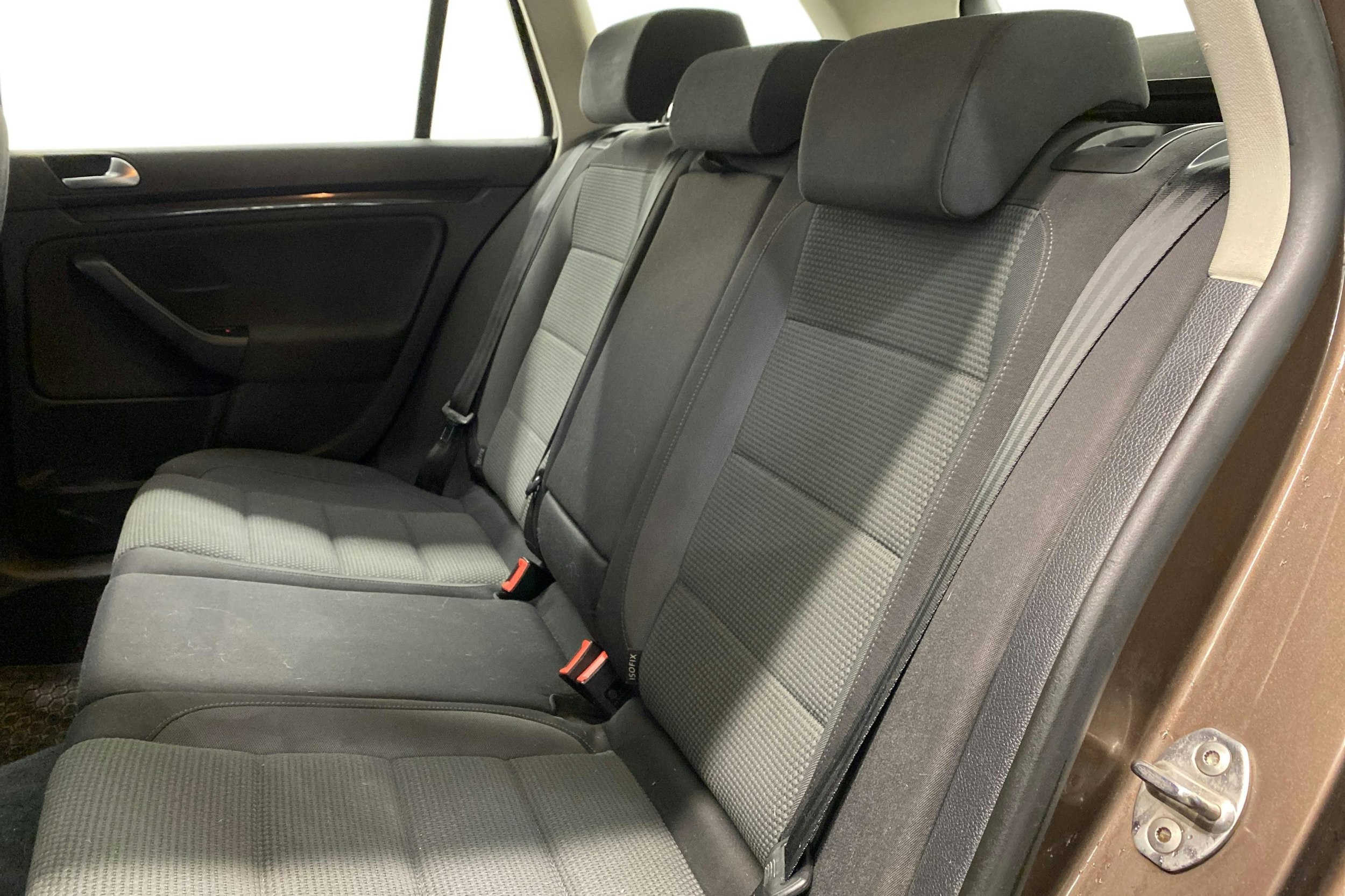 Ruskea (beige) Volkswagen GOLF 2012 kuva 8.