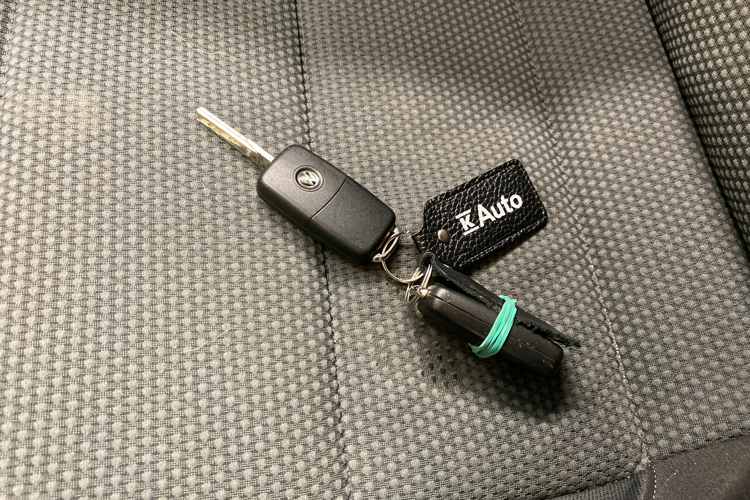 Ruskea (beige) Volkswagen GOLF 2012 kuva 12.