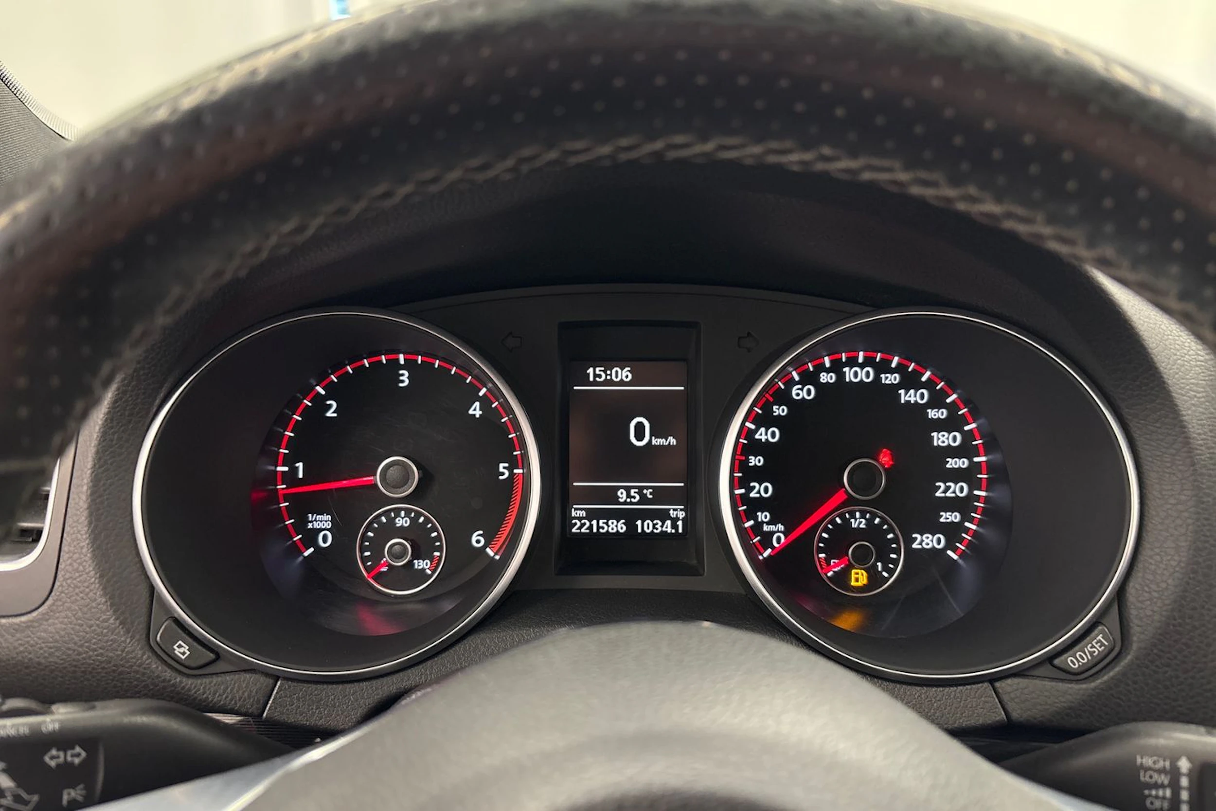 punainen Volkswagen Golf 2012 kuva 15.