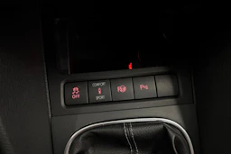 punainen Volkswagen Golf 2012 kuva 16.