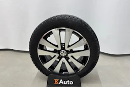 punainen Volkswagen Golf 2012 kuva 21.