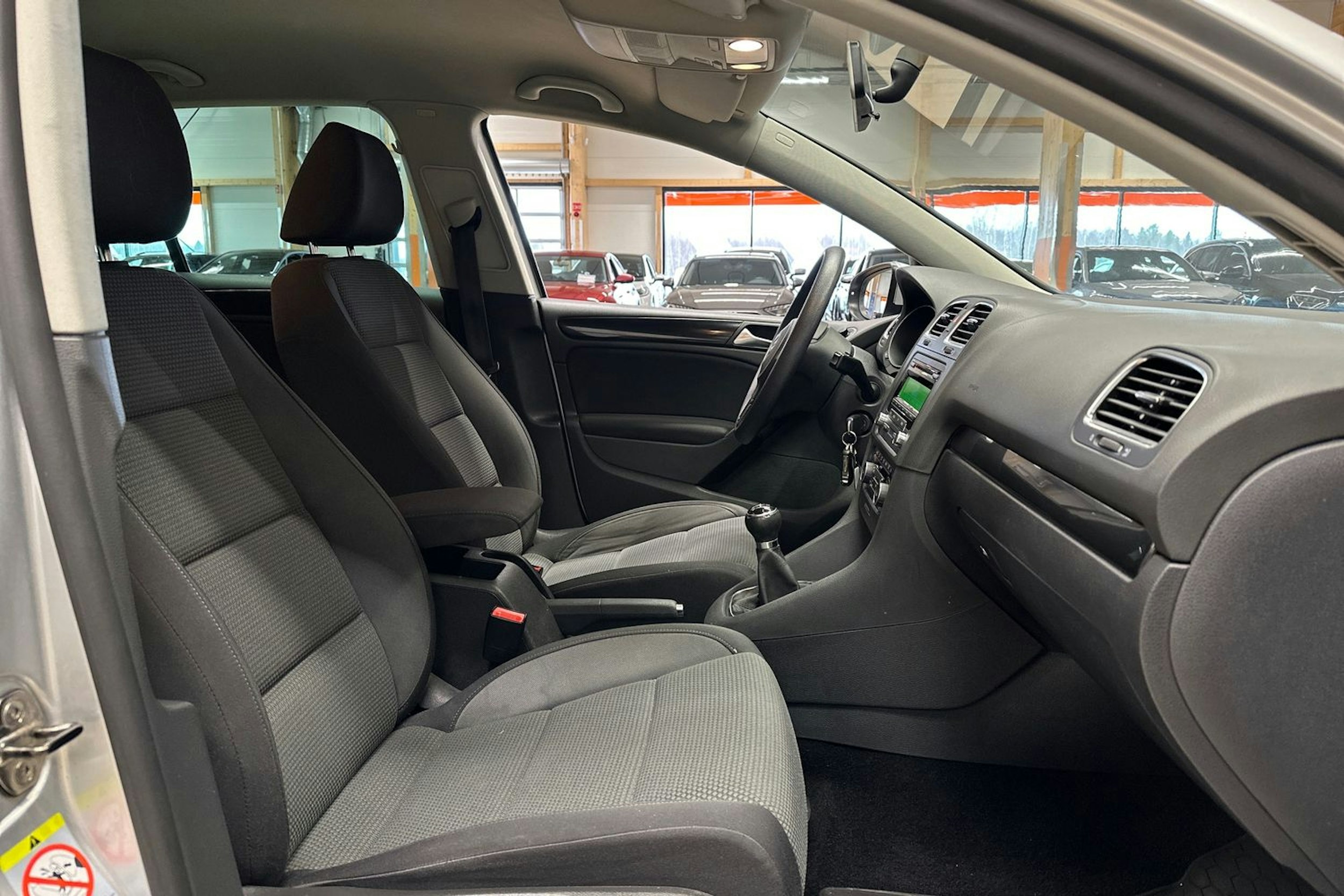 harmaa Volkswagen Golf 2012 kuva 15.