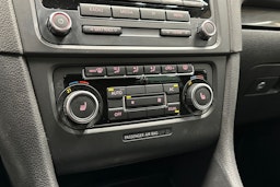 harmaa Volkswagen Golf 2012 kuva 19.