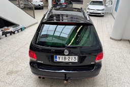 musta Volkswagen Golf 2012 kuva 11.