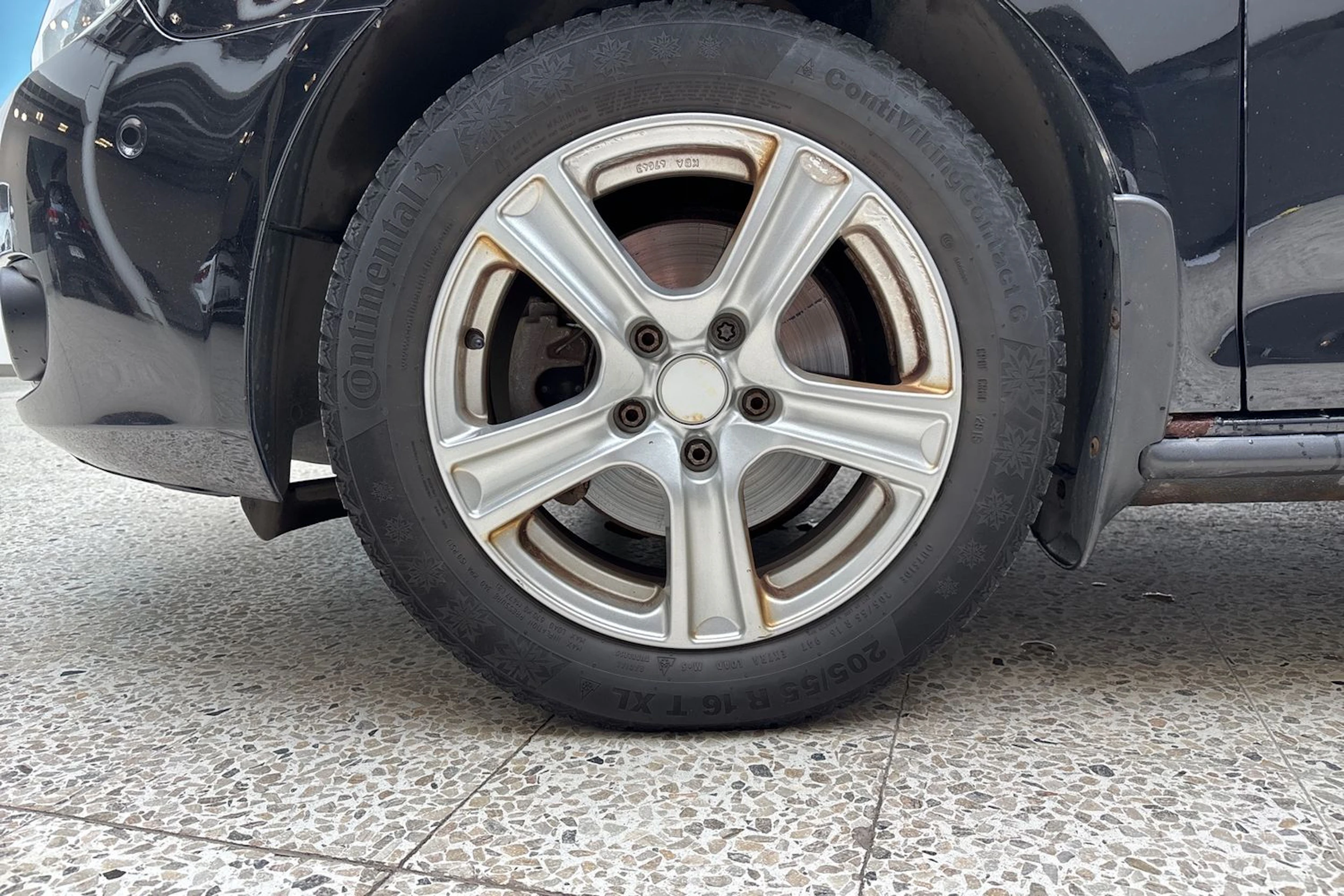 musta Volkswagen Golf 2012 kuva 20.