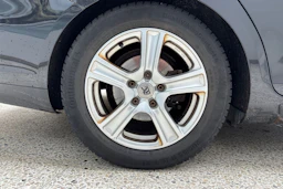 musta Volkswagen Golf 2012 kuva 22.