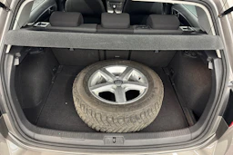 harmaa Volkswagen Golf 2013 kuva 13.