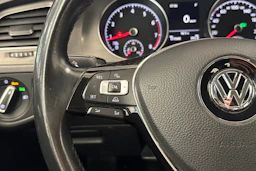 harmaa Volkswagen Golf 2013 kuva 17.