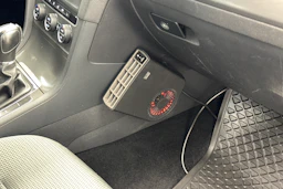 harmaa Volkswagen Golf 2013 kuva 23.