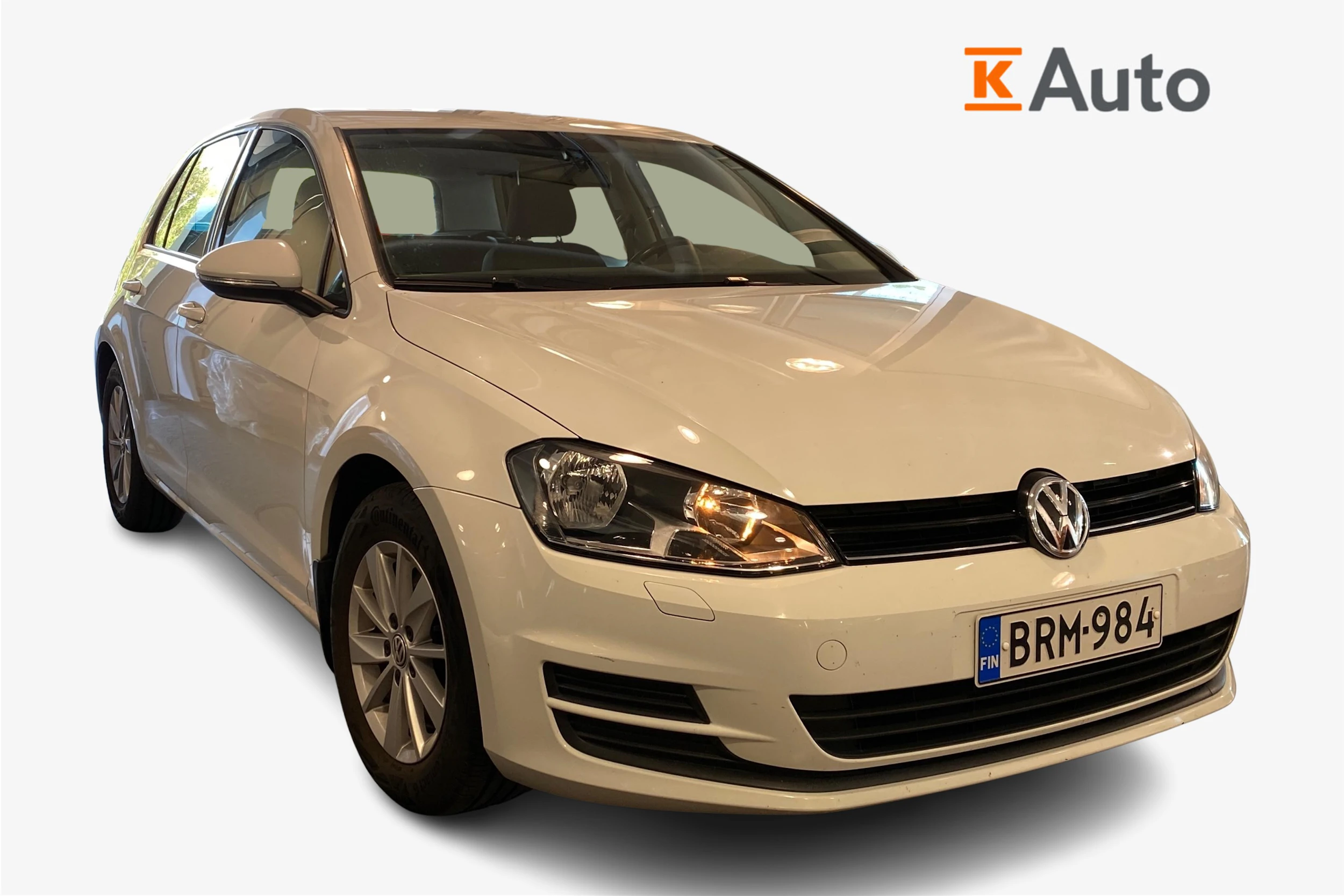 valkoinen Volkswagen Golf 2014 kuva 1.