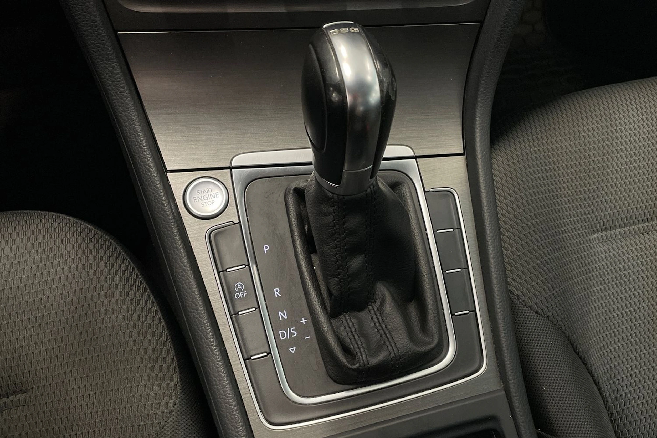 met. harmaa Volkswagen Golf 2013 kuva 23.
