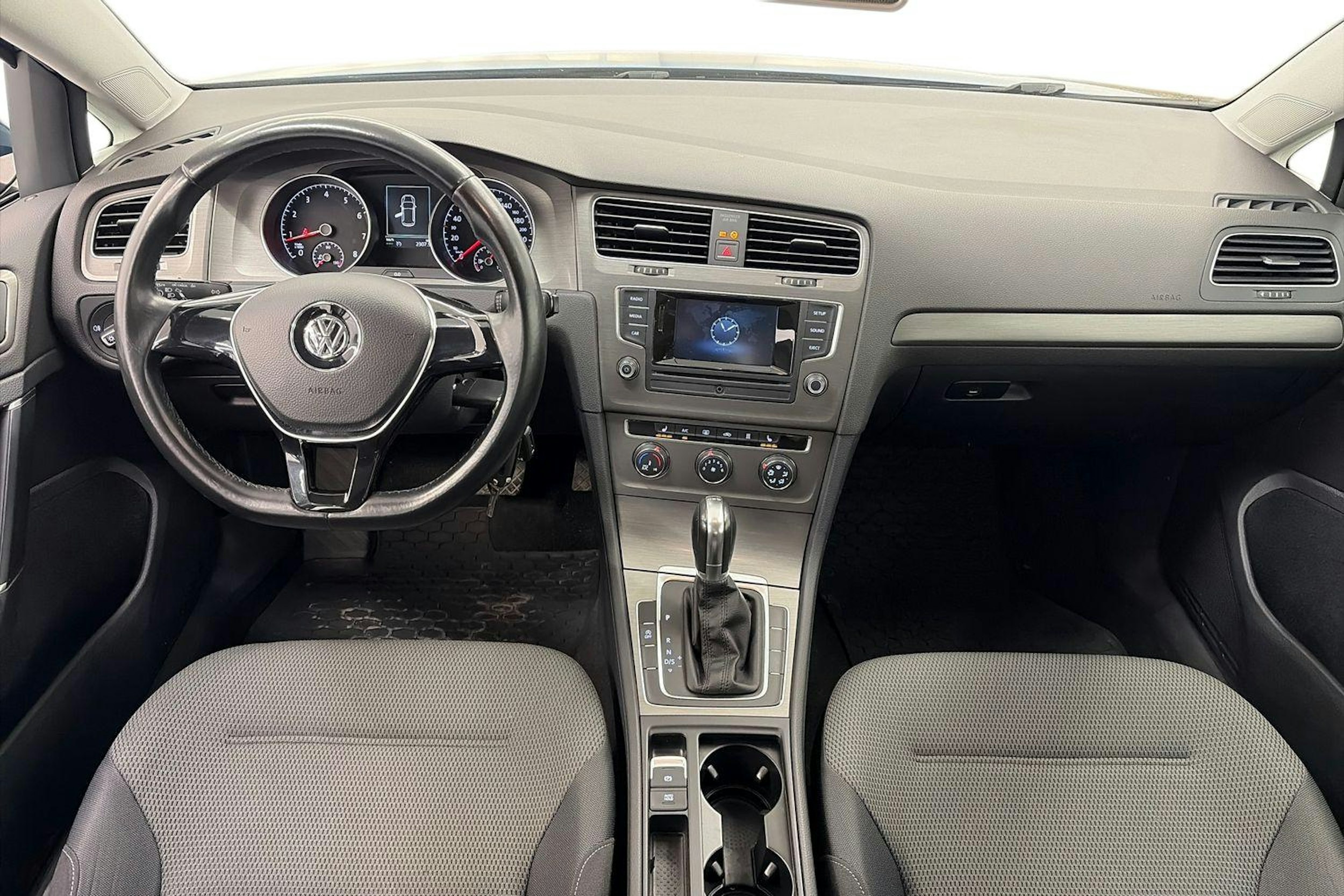 sininen Volkswagen Golf 2013 kuva 9.