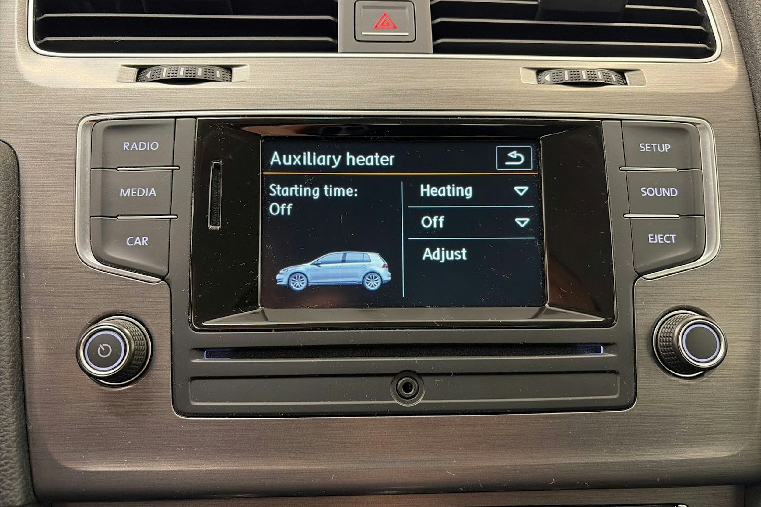 sininen Volkswagen Golf 2013 kuva 18.