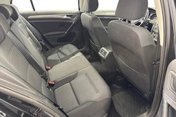 musta Volkswagen Golf 2013 kuva 8.