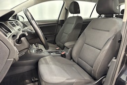 musta Volkswagen Golf 2013 kuva 18.