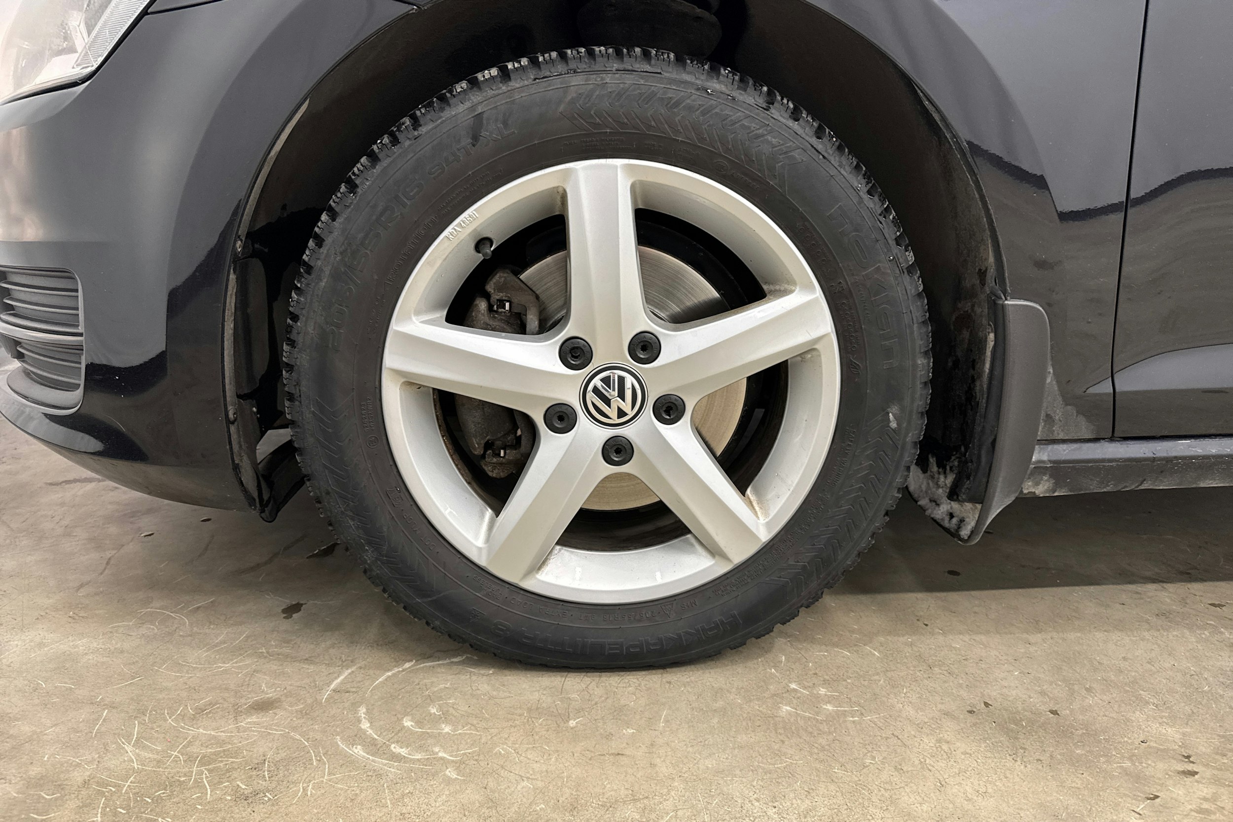 musta Volkswagen Golf 2013 kuva 19.