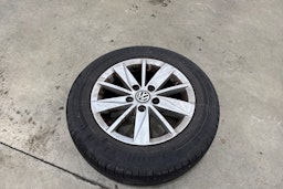 musta Volkswagen Golf 2013 kuva 20.