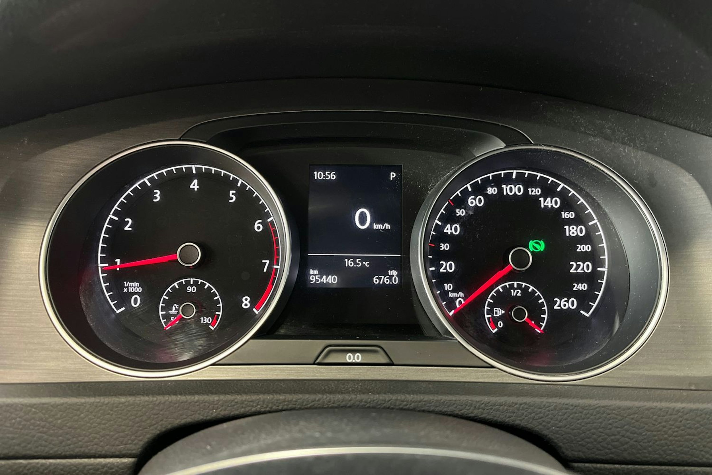 valkoinen Volkswagen Golf 2013 kuva 18.