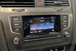 valkoinen Volkswagen Golf 2013 kuva 19.