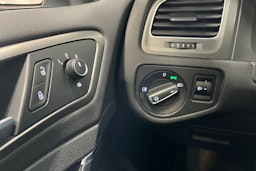 valkoinen Volkswagen Golf 2013 kuva 23.