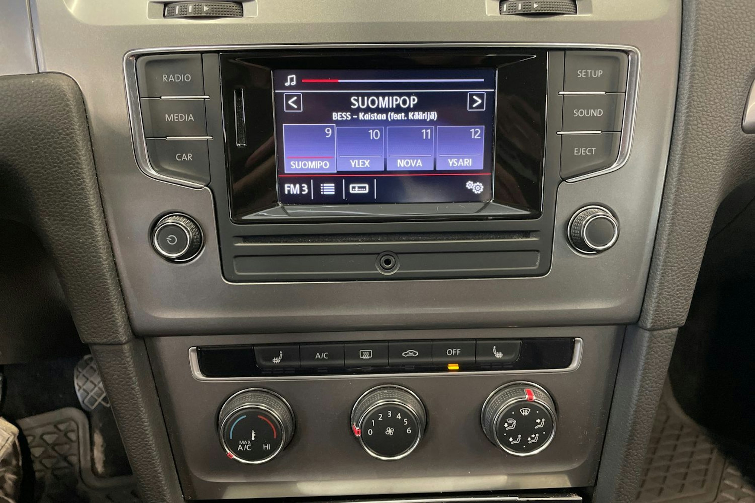 sininen Volkswagen Golf 2013 kuva 14.