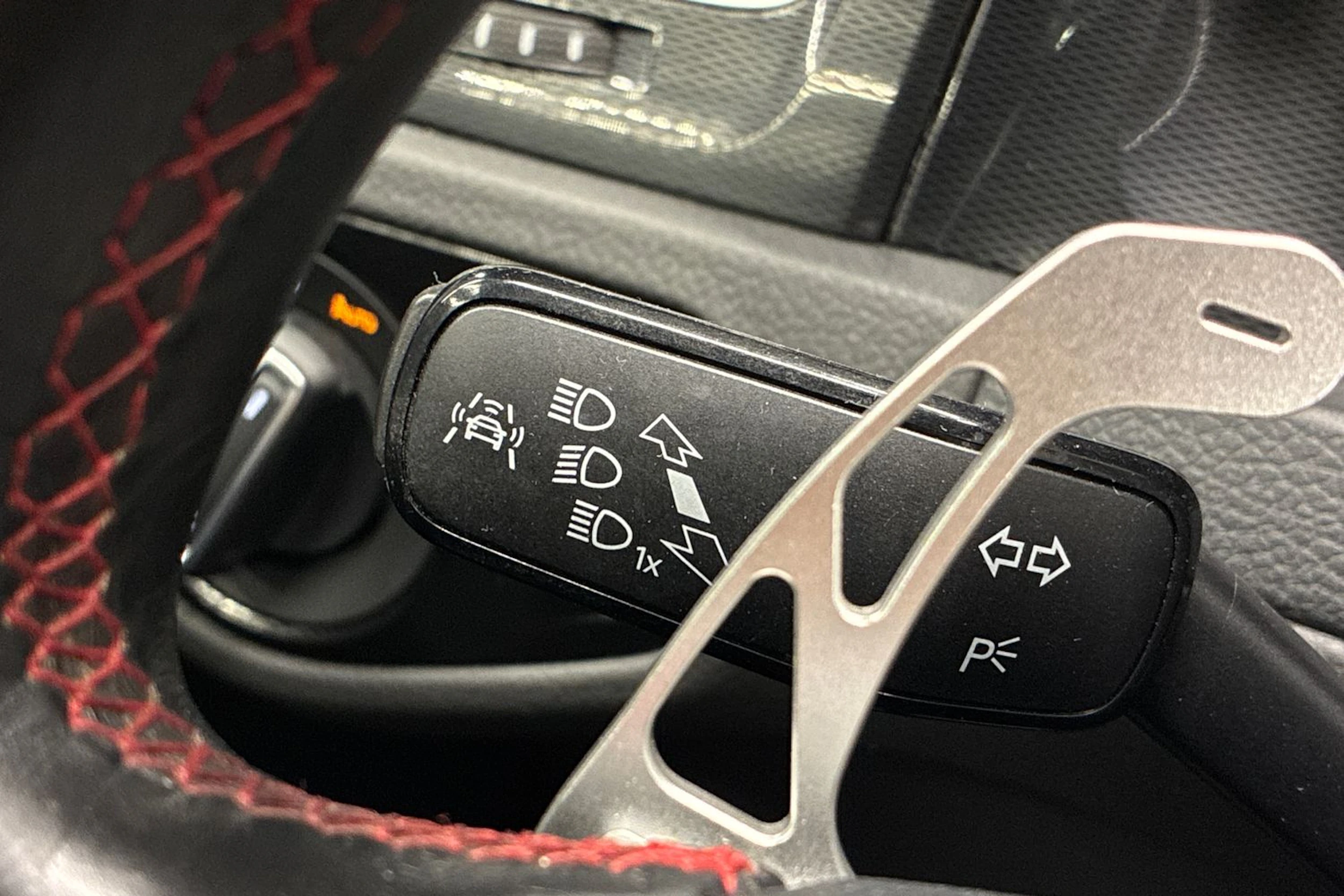 valkoinen Volkswagen Golf 2014 kuva 17.