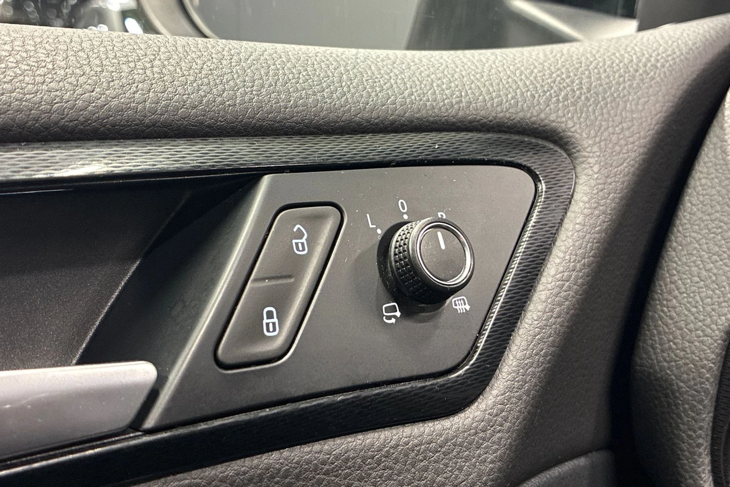 valkoinen Volkswagen Golf 2014 kuva 20.