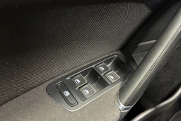 valkoinen Volkswagen Golf 2014 kuva 21.