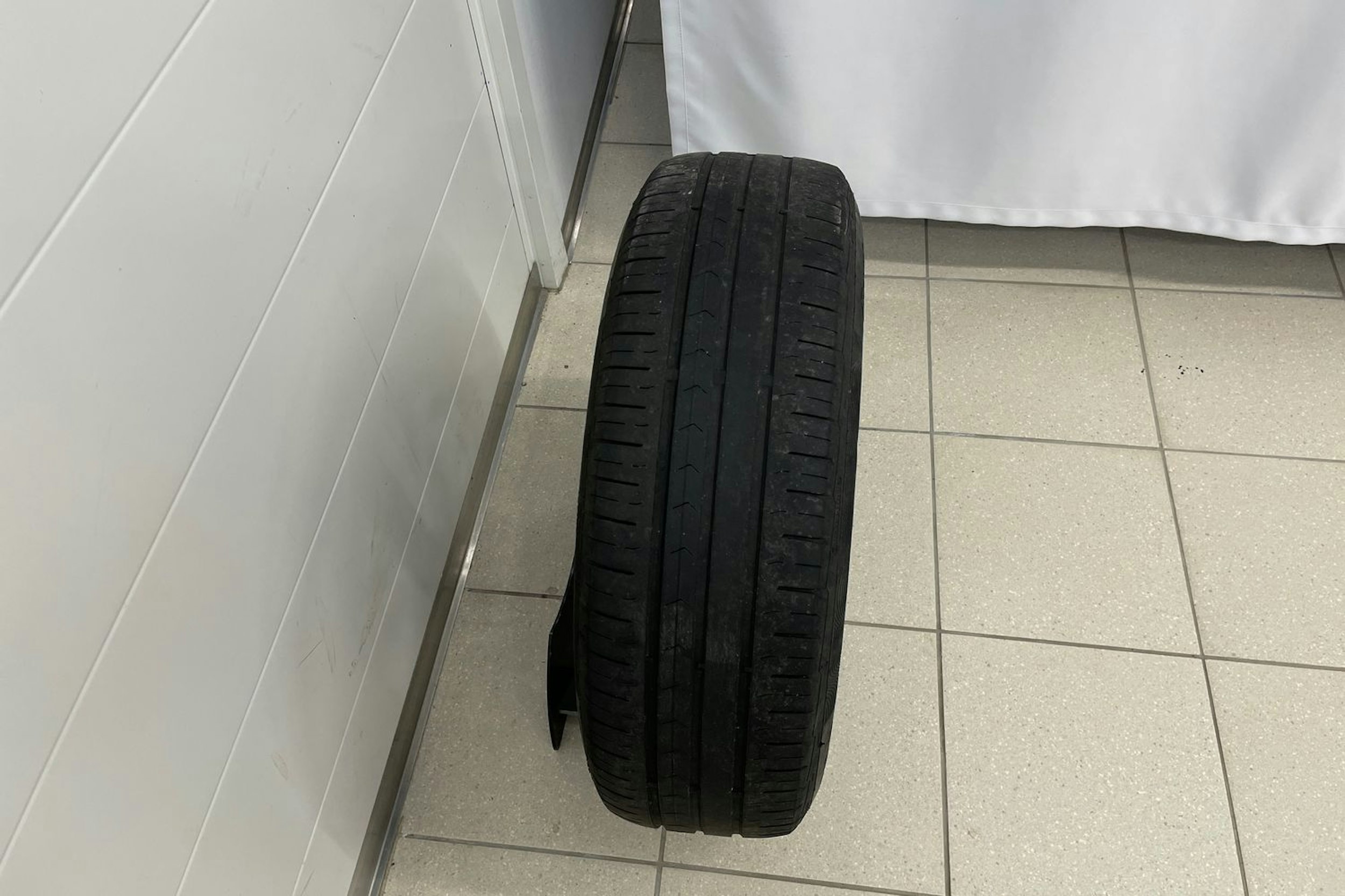 Harmaa Volkswagen GOLF 2013 kuva 23.